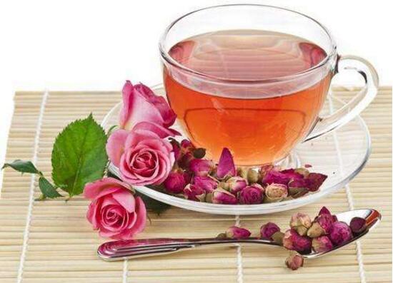 月季花泡水喝有什么作用