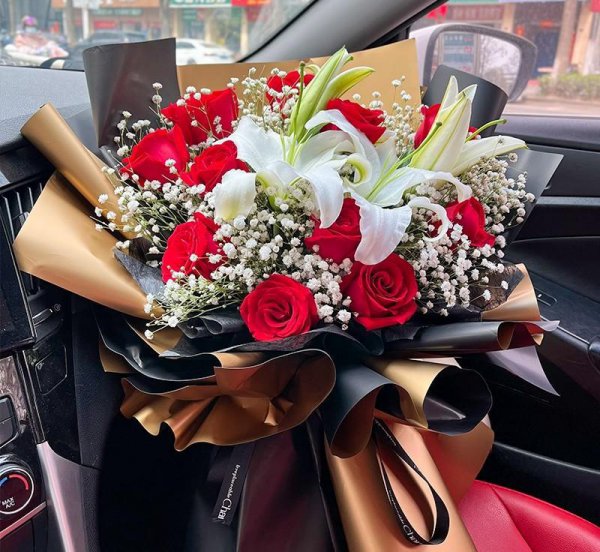 红玫瑰花语是什么意思