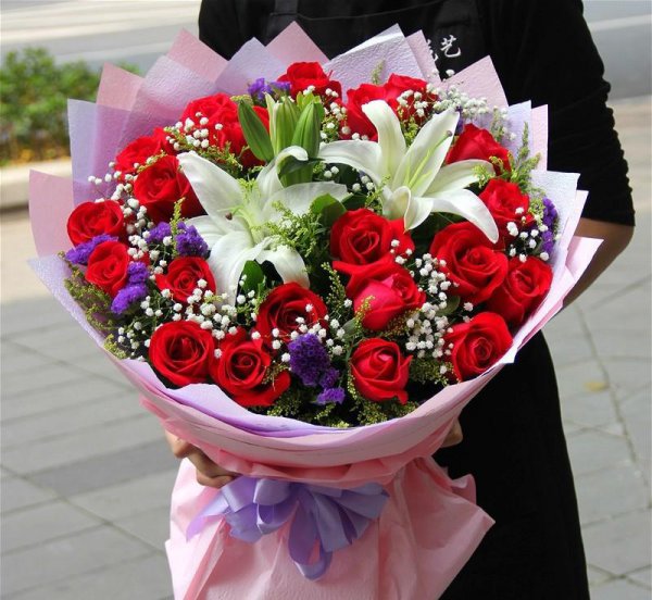 红玫瑰花语是什么意思