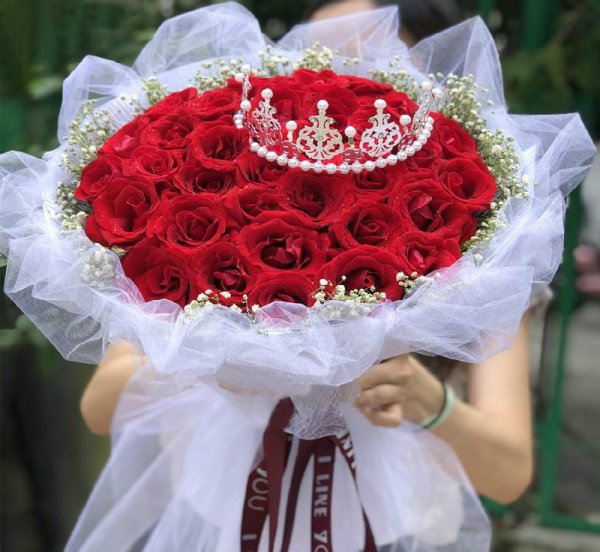 红玫瑰花语是什么意思