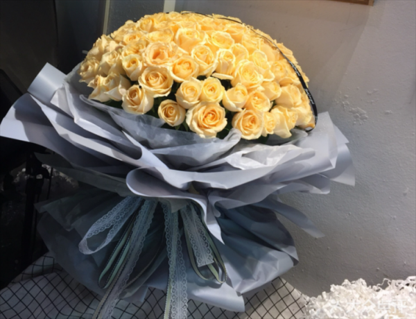 香槟玫瑰花什么寓意