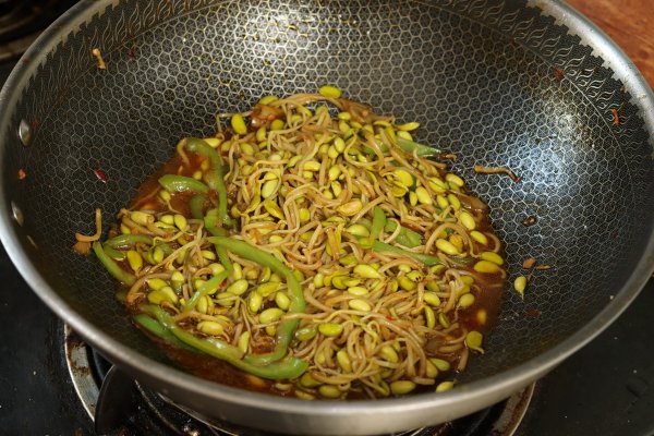 在家自己怎样生黄豆芽