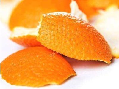 橘子皮泡水可以浇哪些花