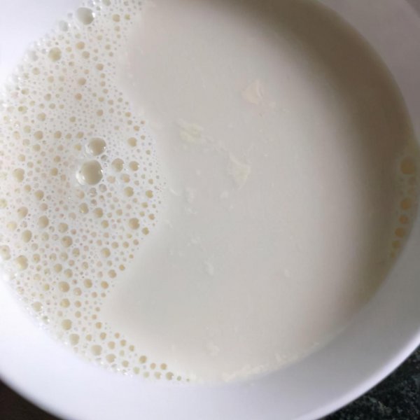 过期的牛奶能浇花吗