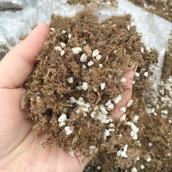 怎样配制养花通用土肥料