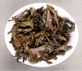 隔夜茶水浇花的正确方法 关于隔夜茶适合浇的花