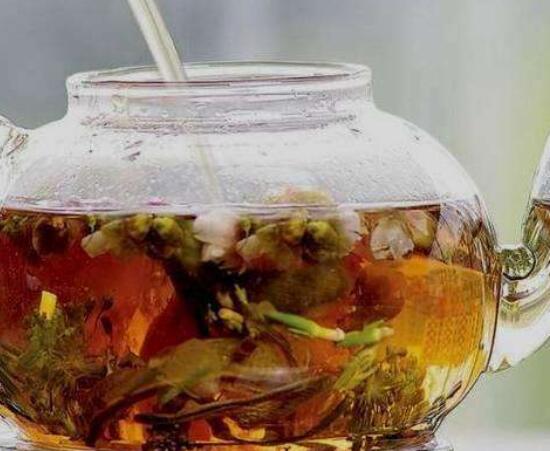 红豆杉泡水喝的功效