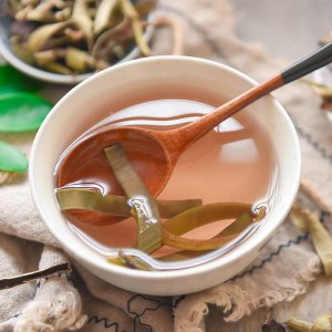 芦荟可以用茶水浇吗 芦荟能不能用茶水浇？