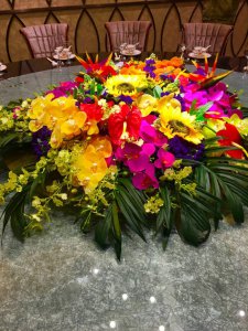 餐桌上放什么花风水好 餐桌上放什么花能带来好的风水效果？