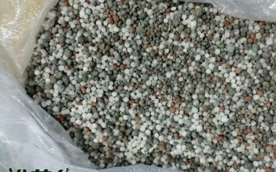 月季施用复合肥的方法 复合肥养月季使用方法