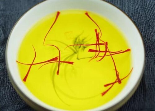藏红花的功效与作用及食用方法