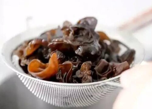 含铁高的蔬菜水果有哪些
