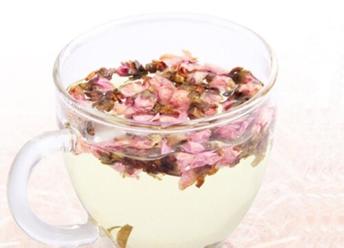 桃花可以泡水喝吗